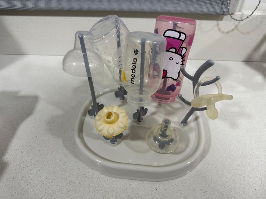 Escorredor de biberoes, tetinas e chupetas novo