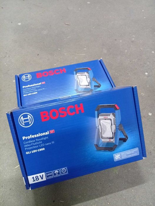 Lampa halogen roboczy LED Bosch GLI 18V-1900 nowy