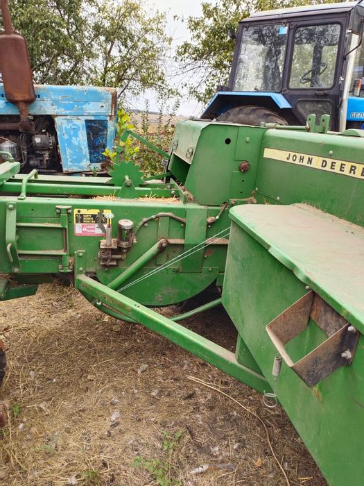 Прес подборщик,Джон Дир 342