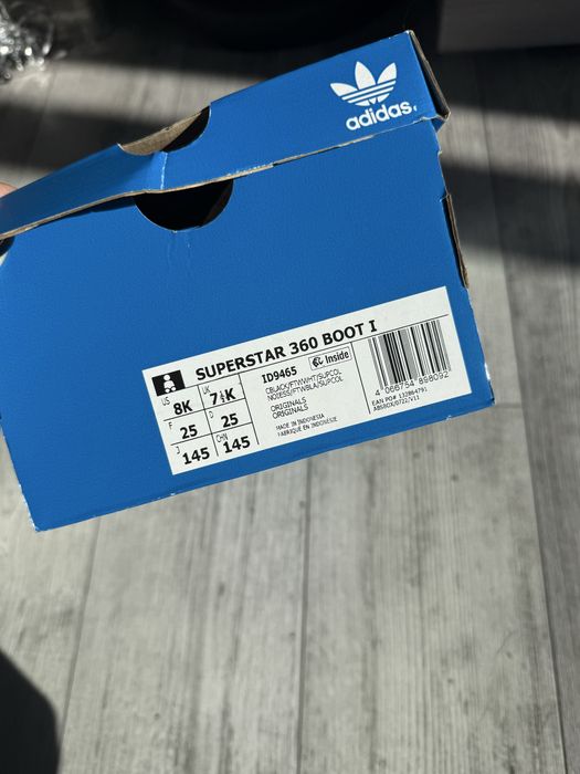 Демісезонне взуття ботинки черевики угги adidas superstar