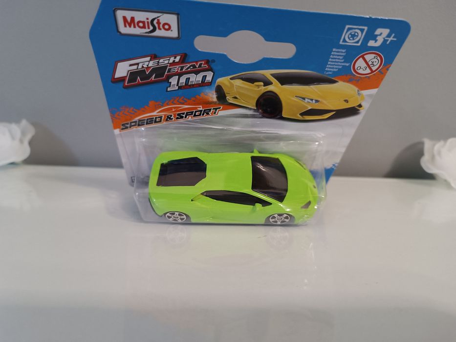 Lamborghini huracan coupe Maisto