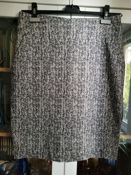 Ołówkowa spódnica Tatuum