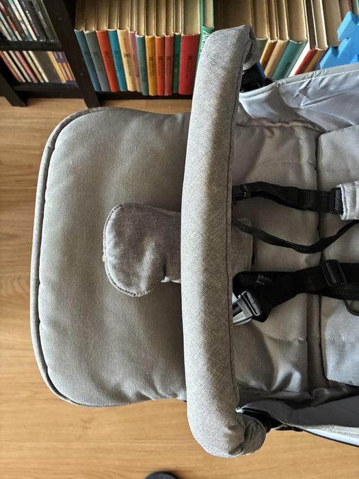 Carrinho compacto e de viagem joie pact