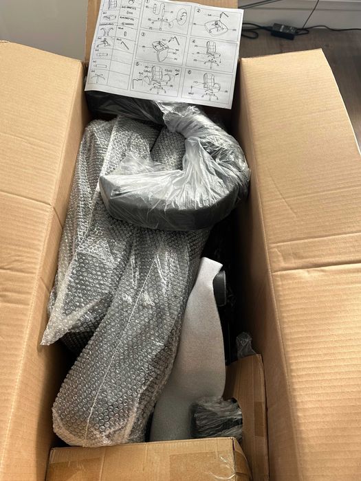 Fotel obrotowy biurowy