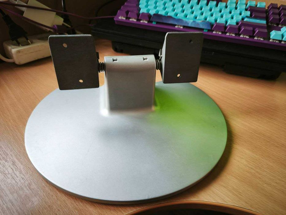 Подставка/под телевизор или монитор