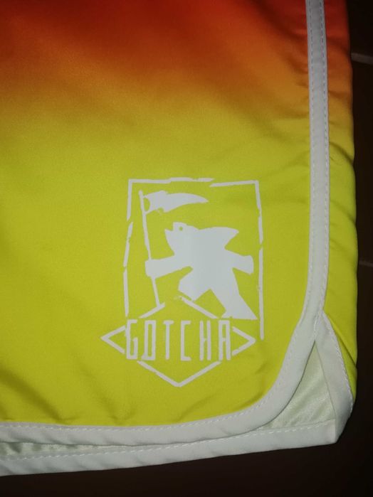 Calções de Praia da marca Gotcha (NOVO)