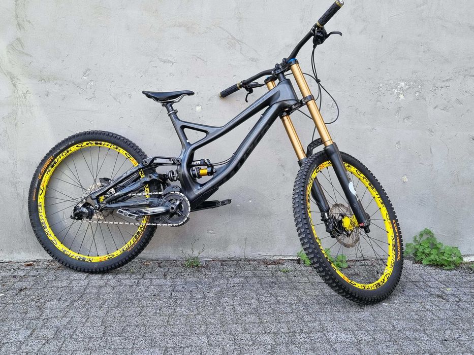 Specialized Demo 8