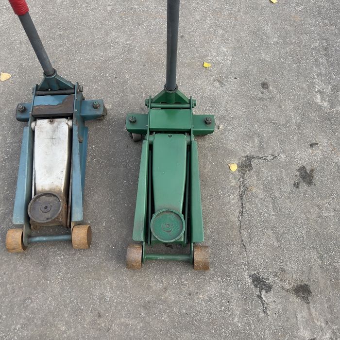 Домкраты подкатные 3 т