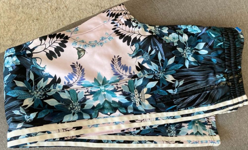 Adidas spodnie w kwiaty, rośliny, ogród Florera AB1988, 40 42