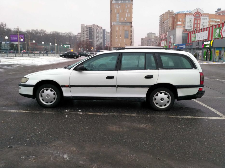 Opel Omega B Caravan (універсал), 1995 р.в., 2.0 MT, газ/бензин