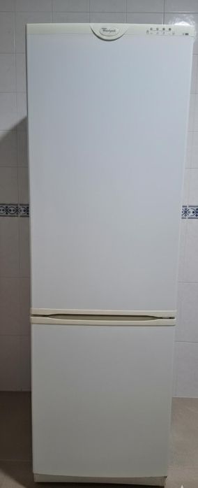 Frigorífico Whirlpool a funcionar
