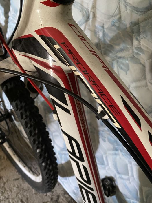 Bicicleta BTT La Pierre 400 prorace