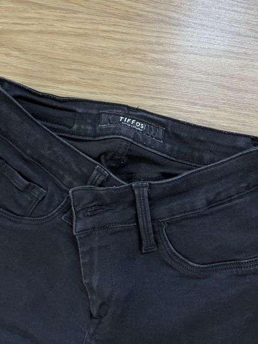 Calças de ganga preta da Tiffosi