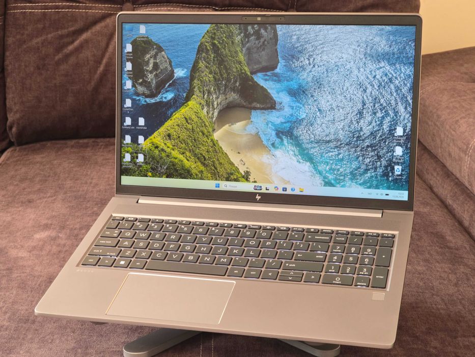 HP ZBook Power G10 A (15,6" FHD Touch/ R7-7840HS/ 32 DDR5/ 1Tb SSD/ RTX 2000 Ada)