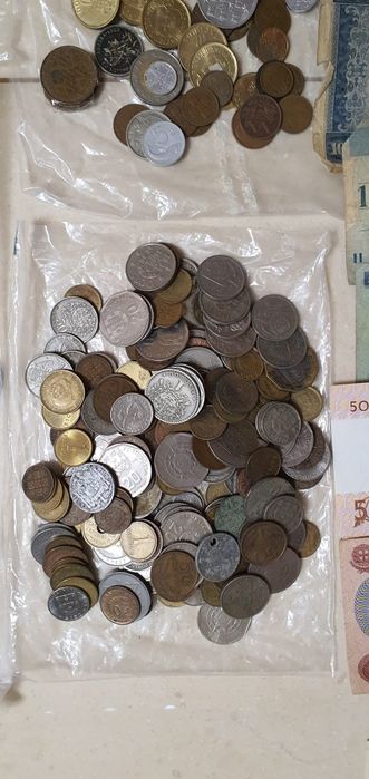 Coleção de Moedas e Notas Antigas – Lote Completo