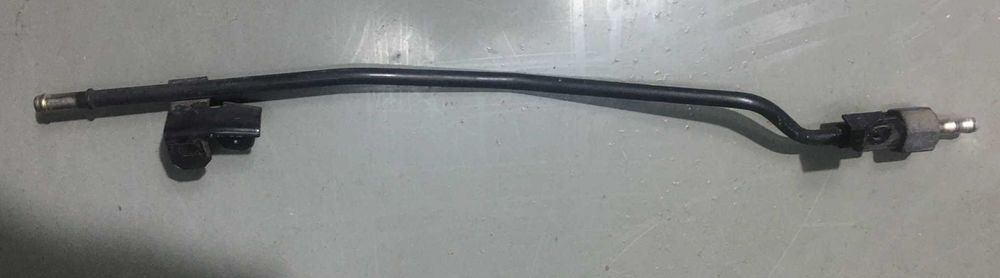 Peças de sobra de um restauro de um Toyota Corolla XLI 16V E10