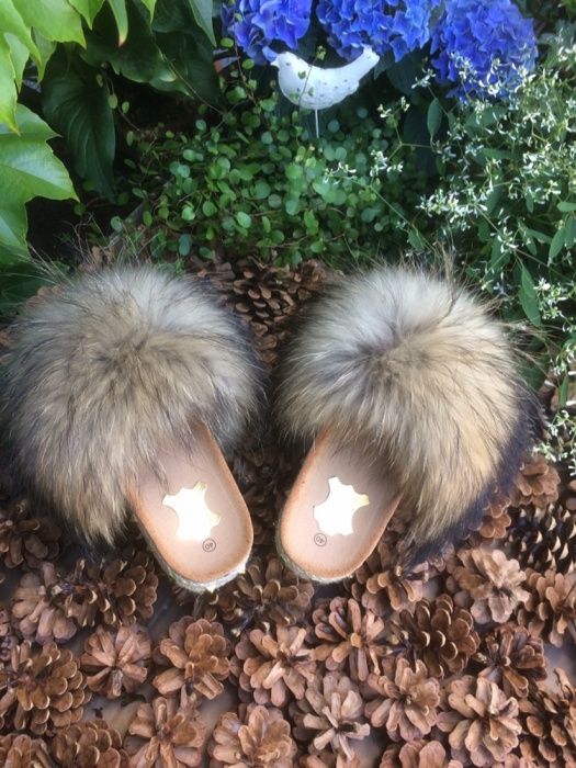 Klapki z futrem