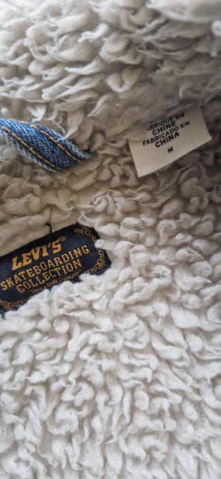 Levis M.         .