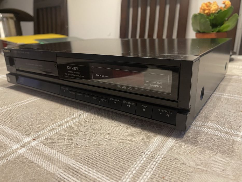 Technics SL-PJ22 compact disc