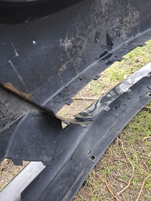 Zderzak e90 przedlift + flaps