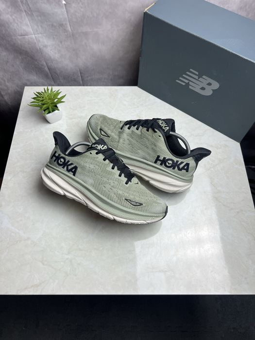 Кросівки Hoka Clifton 9 Розмір 44.5 Original Взуття