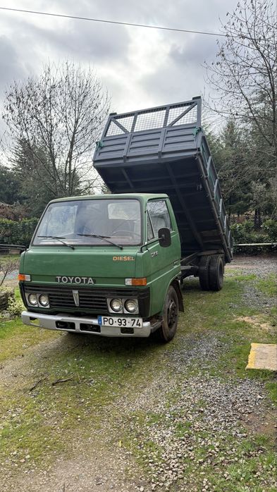 Toyota dyna com bascula