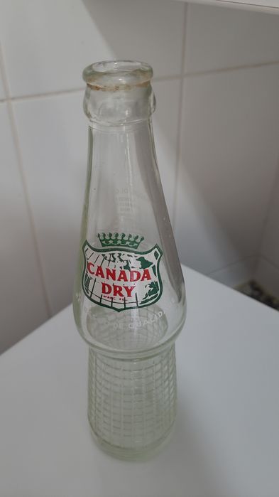 Garrafa antiga Canada Dry