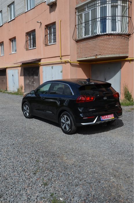 Кіа Ніро Гібрид 1.6