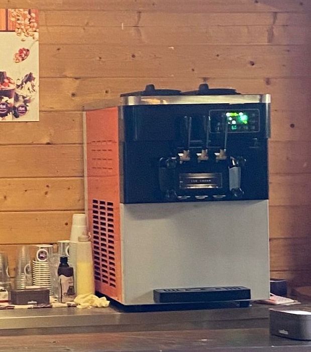 Máquina de gelado misturador