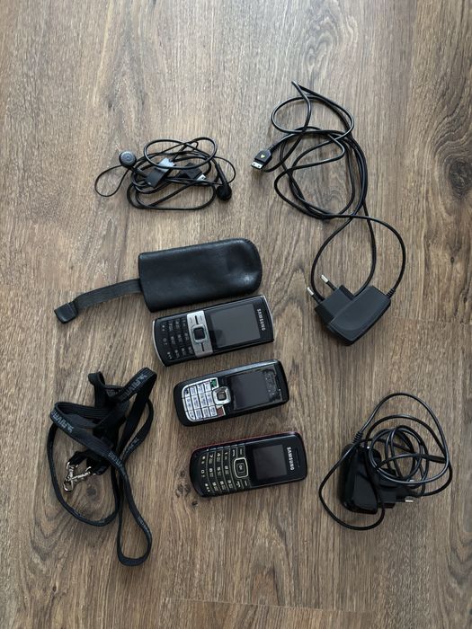 Мобільні телефони,в робочому стані