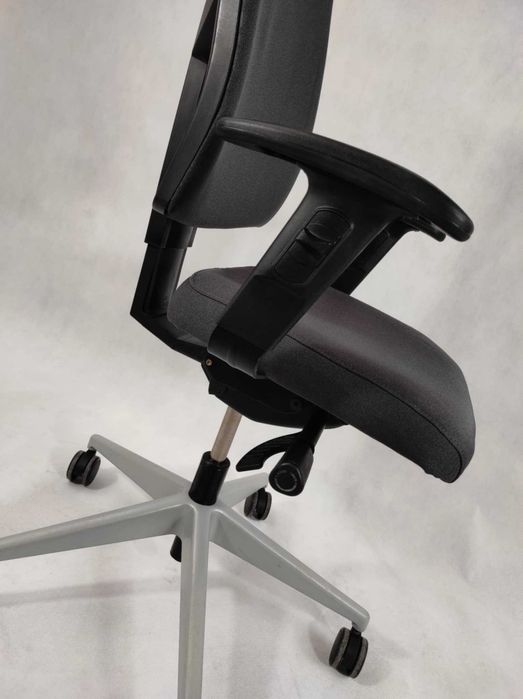 PROMOCJA!! - Fotel biurowy obrotowy PROFIM - RAYA