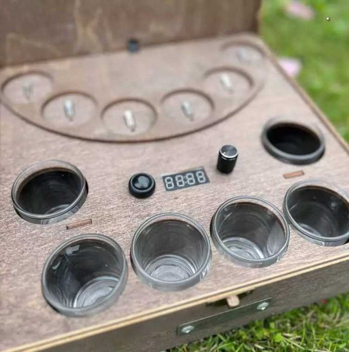 Автоматичний наливатор алкоголю на 6 чарок деревʼяний
