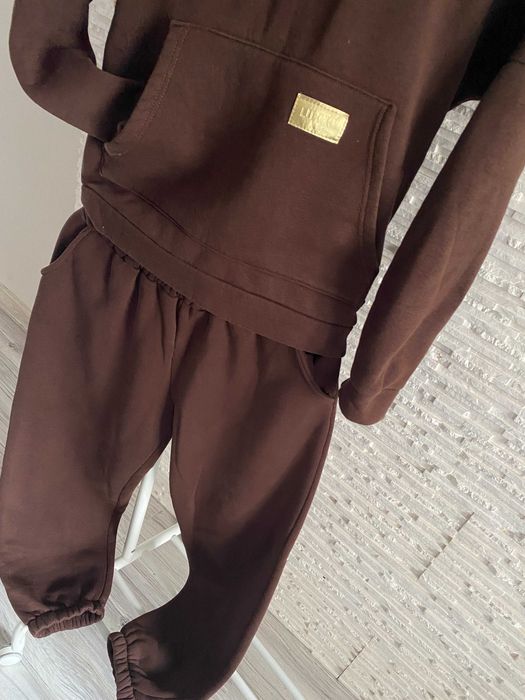 Luxury set dres czekoladowy joggery + bluza logo kangur
