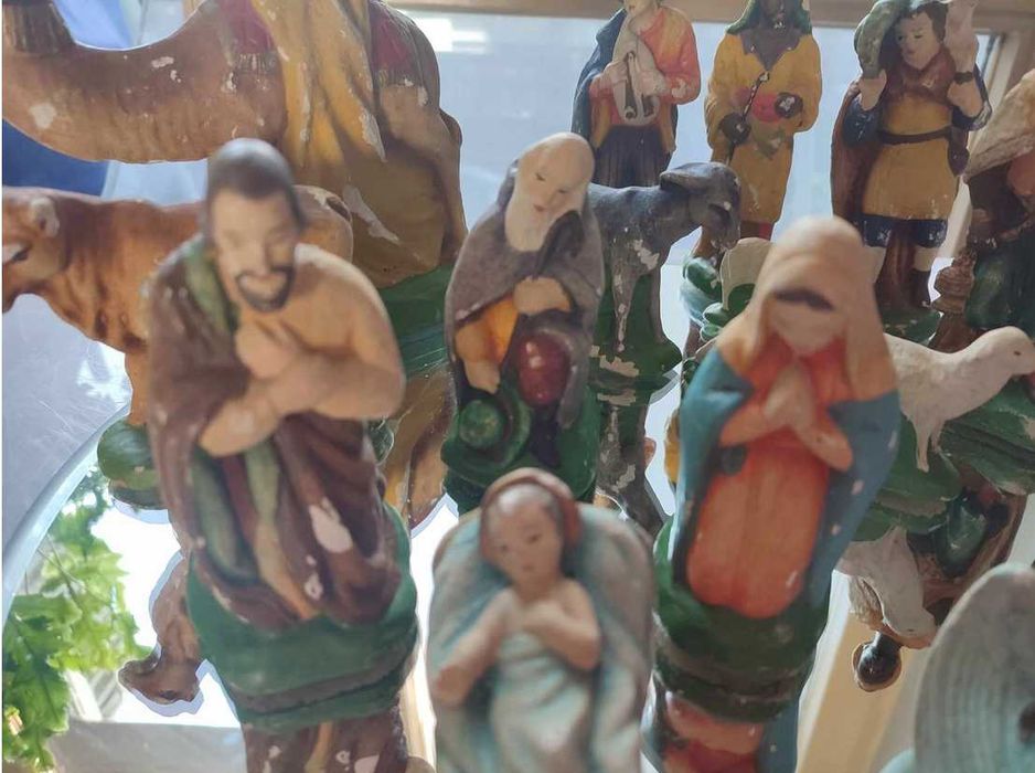 Stare gipsowe figurki i anioł do żłóbka,szopka