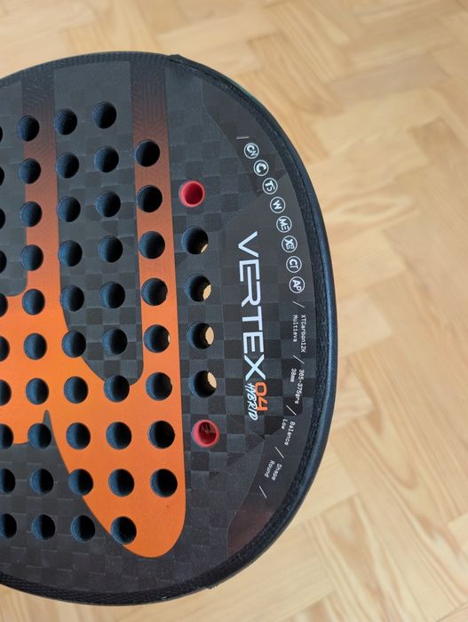 Bullpadel Vertex 04 hybrid