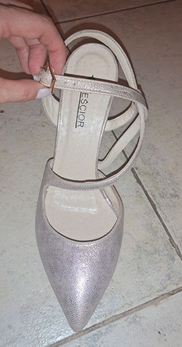 Szpilki bez pięty nescior rose gold 38