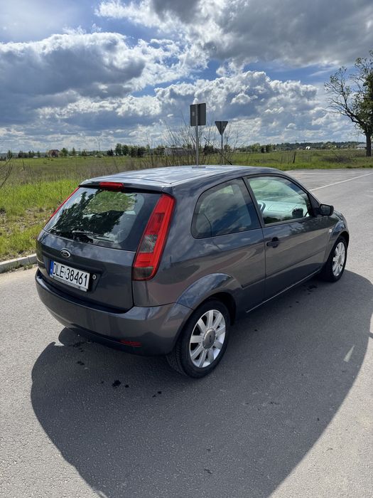 Ford Fiesta 2004