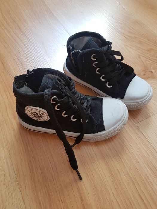 Buty trampki rozmiar 26 długość wkładki 15 cm