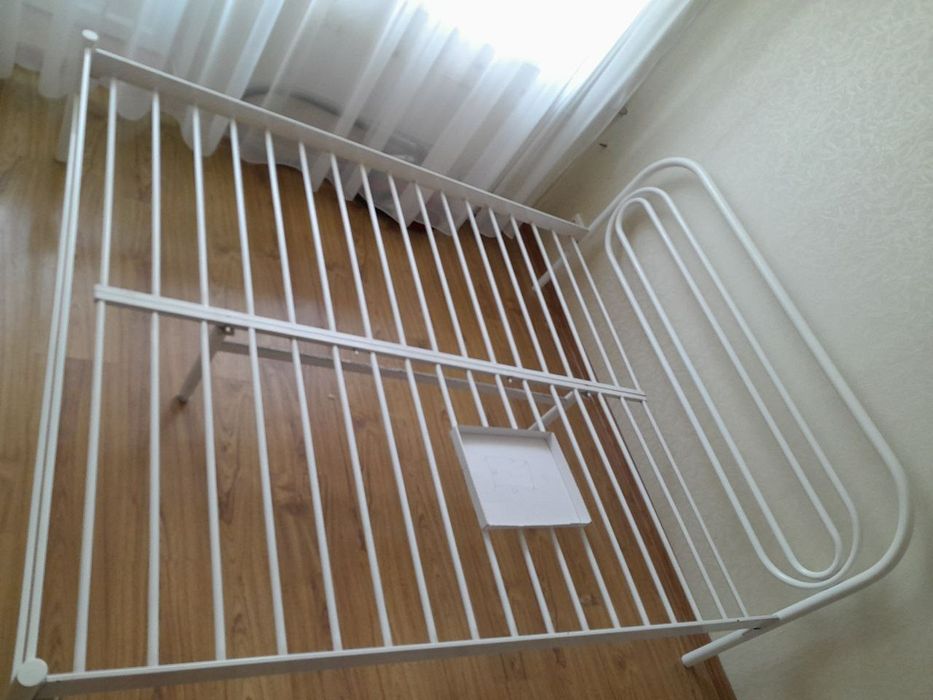 Продам кровать металлическую 1.6×2 м