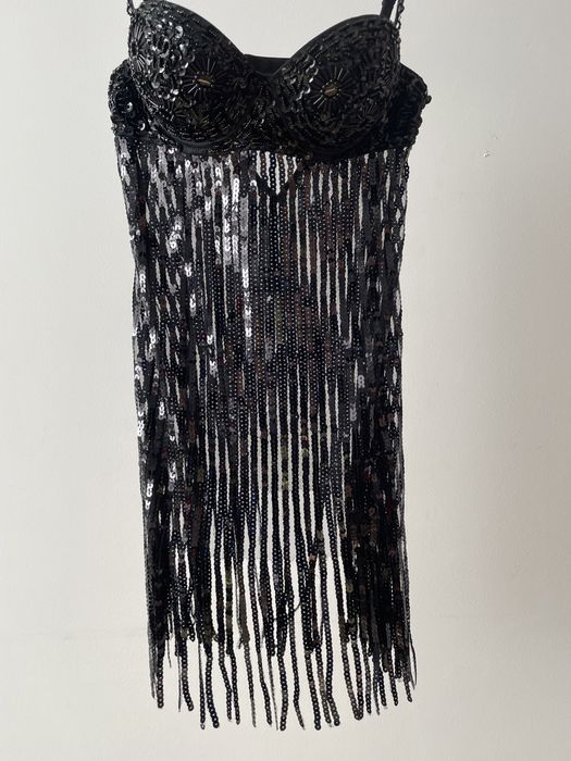 Camisola preta de lantejoulas