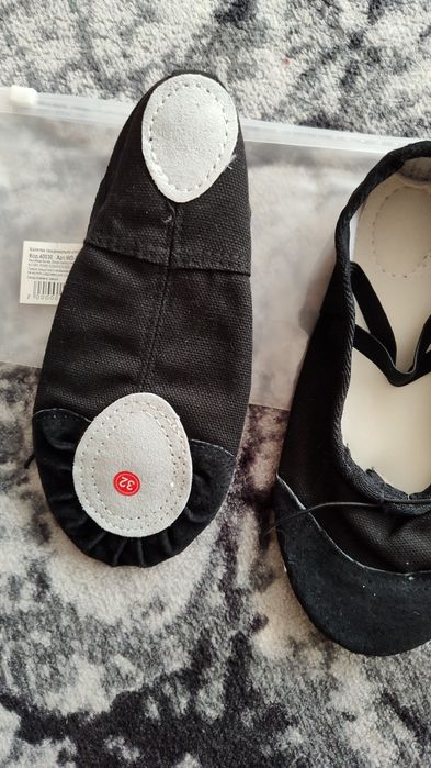 Балетки для танців 2 пари чорні і білі, чешки, танцювальне взуття