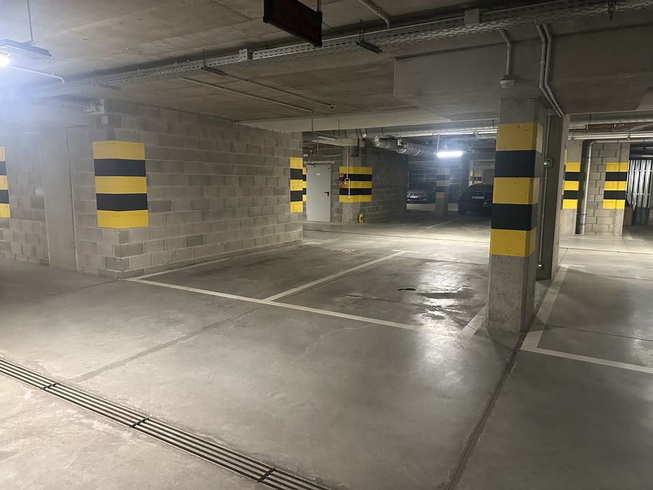 Miejsce parkignowe w garażu podziemnym Jaktorowska 5 - Widok 5