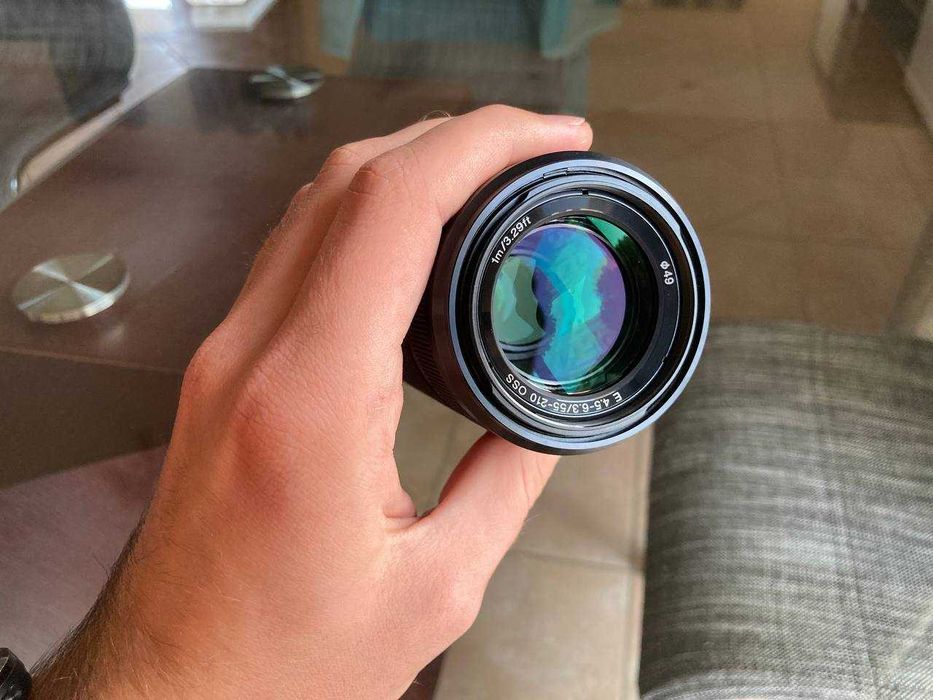 Sony E 55-210mm F4.5-6.3 OSS Lens