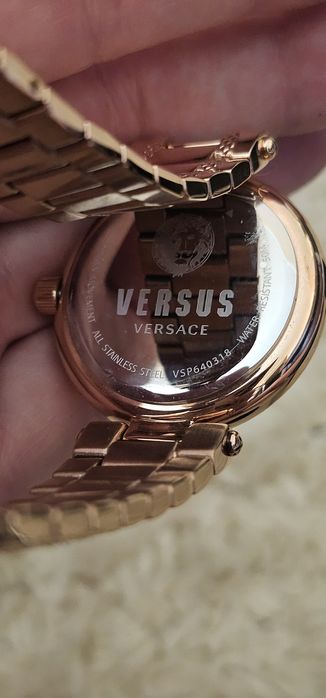 Жіночий годинник Versace Versus  годинник