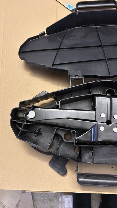 Домкрат Opel Vivaro,Renault Traffic,2004-2015