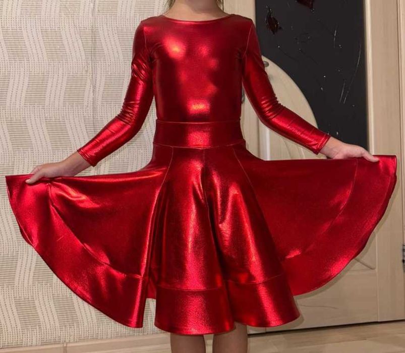 Продається новий бейсик для турнирів по бальним танцям.