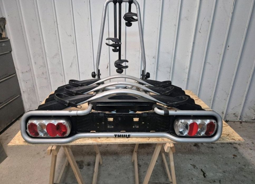 Bagażnik na 3 rowery THULE EW946 ,uchylny