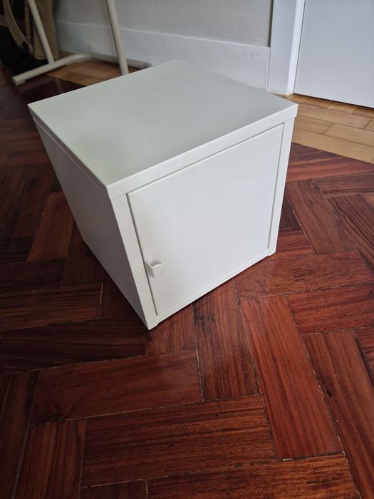 Armario Lixhult 25x25x25  metálico/ cacifo / mesa