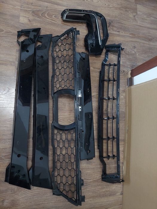 Накладки на бампер BMW G серія