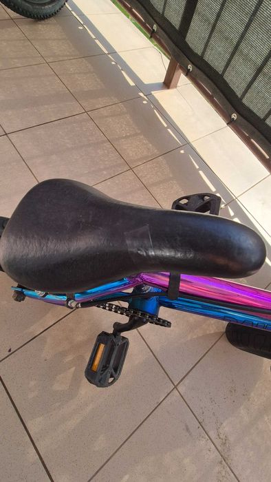 Mini BMX na grubych oponach